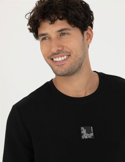 Siyah Regular Fit Sweatshirt
