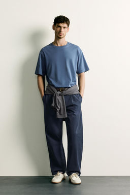 PANTAL?N CHINO STRAIGHT FIT PLIEGUES / Marino