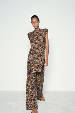 ANIMAL PRINT LONG KNIT TOP