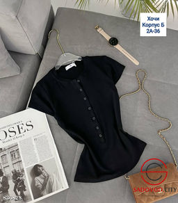 Футболка женская с пуговицами