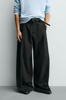 PANTAL?N WIDE FIT PLIEGUES / Negro