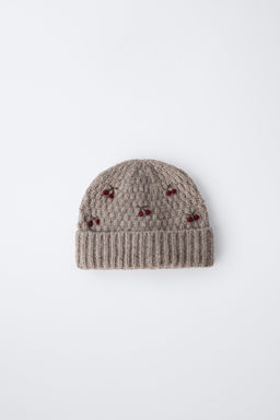 KNIT HAT WITH CHERRY EMBROIDERY