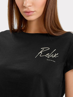 Комплект женский (джемпер, шорты) в черном цвете с принтом - Mark formelle фото 4