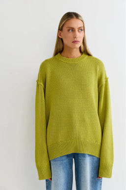 Джемпер с наружными швами Яблочный