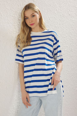 Mavi Cizgili Duble Kol Asimetrik Boyfriend Orme T-Shirt TWOSS20TS0828