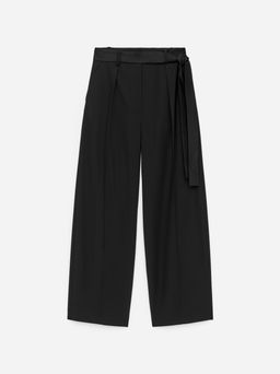 Pantalones plisados con cintur?n de sat?n