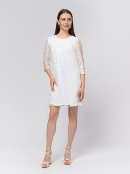 Платье белого цвета длины мини с белым кружевом и рукавами 3/4 - 1001dress фото 3