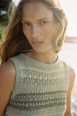 TEXTURED KNIT SLEEVELESS TOP - Zara фото 3
