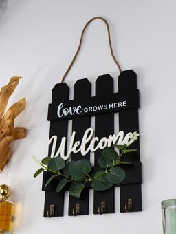 Крючки декоративные дерево «Здесь растет любовь», ключница настенная, 20.5×29.8 см