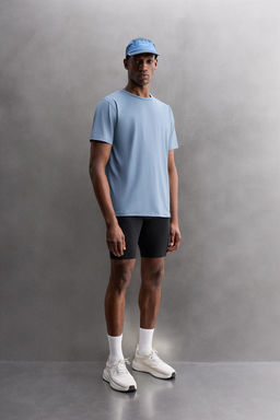 BASIC TECHNICAL T-SHIRT