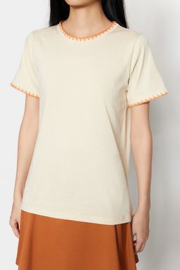 Tas %100 Pamuk Kontrast Dikis Detayl? Basic Bisiklet Yaka Orme T-Shirt TWOSS19AD0085