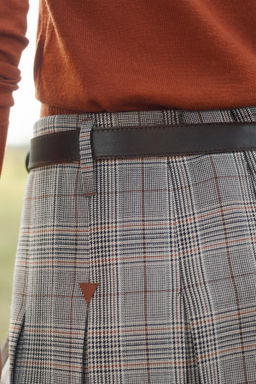 LIMITED EDITION CHECK BOX PLEAT SKIRT - Zara фото 4
