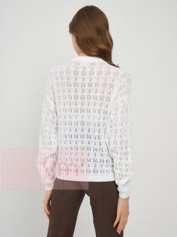 Джемпер женский 5222-41237. 7001/А04 белый/пайетки молоко