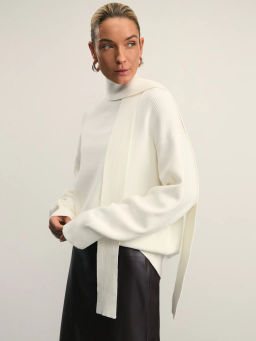 Джемпер с декоративным шарфом / Zarina