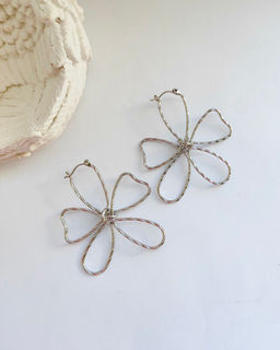 Стильные серьги