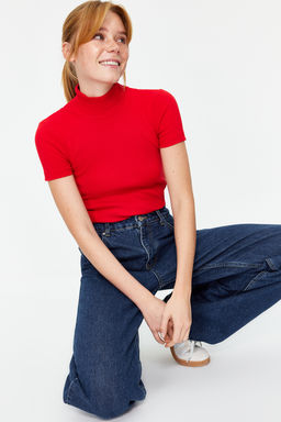 Trendyolmilla K?rm?z? Fitted/Vucuda Oturan Dik Yaka Crop Fitilli Esnek Orme Bluz TWOSS21BZ0780