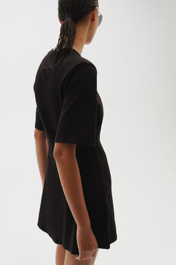 Vestido camiseta con hombreras - H&m фото 4