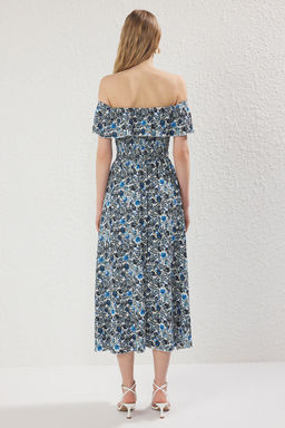 Mavi Cicekli Carmen Yaka A Line/Can Kesim Midi Orme Elbise TWOSS25EL00544 - Trendyolmilla фото 5