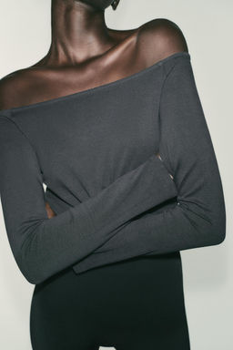 OFF-THE-SHOULDER TOP - Zara фото 13