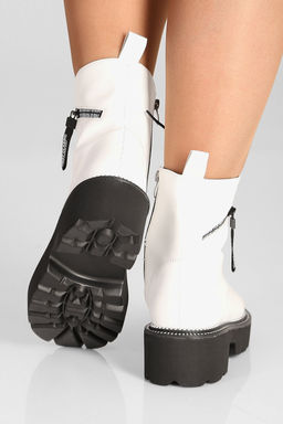 Ботинки белые стильные