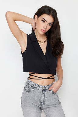 Trendyolmilla Siyah Fitted Dokuma Crop Yelek TWOSS24YE00032  фото 2