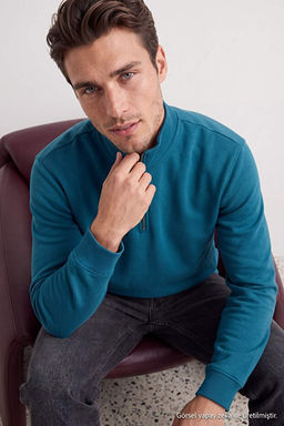 Petrol Regular/Normal Kesim Dik Yaka Fermuarl_ __i Polar/S_cak Tutan Basic Sweatshirt TMNAW24SW00041