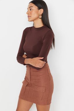 Kahverengi Dik Yaka Fitted/Vucuda Oturan Uzun Kol Buzgulu Esnek Orme Bluz TWOAW23EL01391