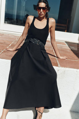 FALDA MIDI CAPA CINTUR?N / Negro