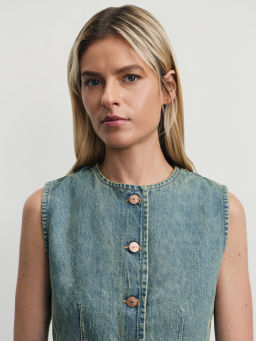 Джинсовый жилет на пуговицах / Zarina  фото 6