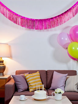 Цена за 2 шт. Гирлянда "Дождик" 3 метра с липким краем, цвет фуксия