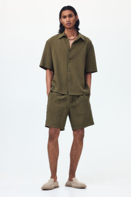 Pantal?n corto texturizado Relaxed Fit - H&m фото 5
