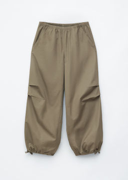 Pantalones parachute