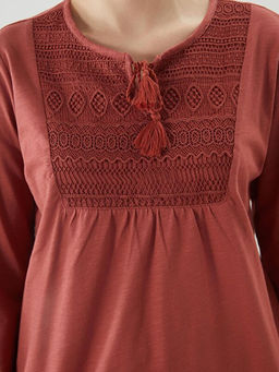 Ba?lamal? Yaka Nak??l? Kad?n Bluz