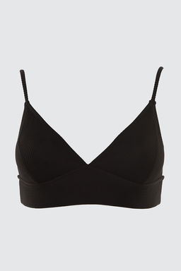 Siyah Ucgen Dokulu Bikini Ustu TBESS21BU0085