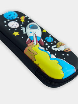 Футляр-пенал школьный в черном цвете с космическим принтом - Mark formelle фото 2