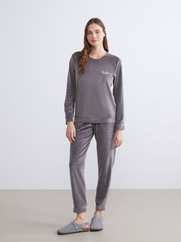 Bisiklet Yaka Nak??l? Kadife Kad?n Pijama Tak?m?