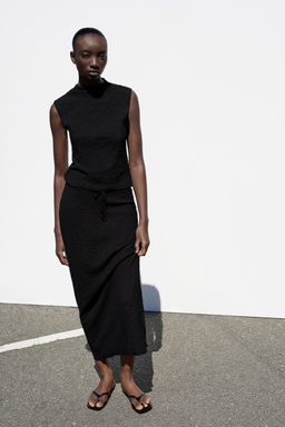 FALDA MIDI TEXTURA / Negro - Zara фото 8