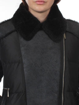 033 BLACK Куртка зимняя облегченная женская (холлоффайбер 150 гр., искусственная дубленка) - Fashion фото 6