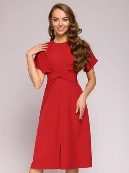 Платье бордовое длины миди с декоративной драпировкой