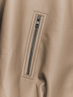 Куртка-бомбер из искусственной кожи с ремнем / Zarina  фото 14