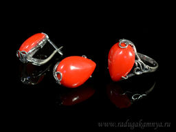 Кольцо Серьги с кораллом (имитация) размер 19