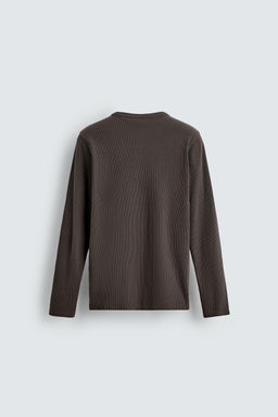 COTTON - HEMP BUTTON-NECK T-SHIRT - Zara фото 8