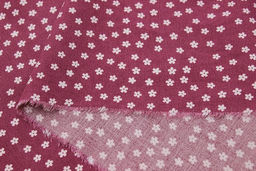 Штапель Россыпь молочных лютиков на лилово-бордовом, ш.1.45м, вискоза-100%, 100гр/м.кв - Купава фото 3