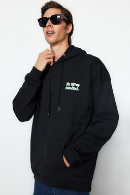 Siyah Oversize/Genis Kesim Kapusonlu Uzay Bask?l? Ici Polar/S?cak Tutan Sweatshirt TMNAW24SW00095