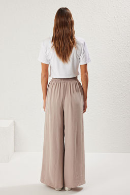 TRENDYOLMILLA Tas Wide Leg/Genis Paca Beli Lastikli Dokuma Pantolon TWOSS25PL00070  фото 5