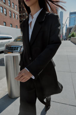 LONG COAT WITH SHOULDER PADS - Zara фото 2