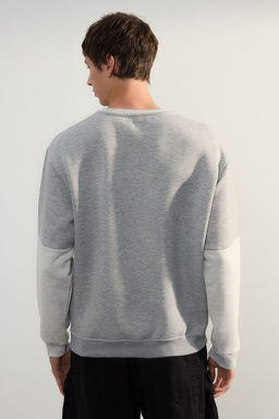TRENDYOL MAN Lacivert Oversize/Genis Kesim Renk Bloklu Ici Polarl? Basic Sweatshirt TMNAW25SW00013 - Trendyolmilla фото 21