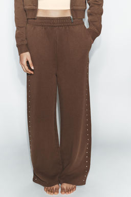 WASHED-EFFECT FLEECE TROUSERS WITH STUDS - Zara фото 5