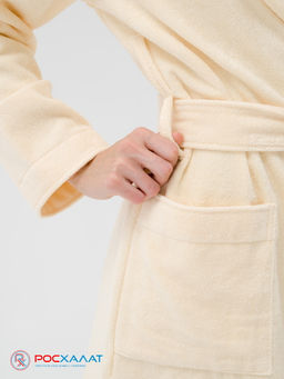 Махровый женский укороченный халат с капюшоном Кремовый МЗ-01 (131)