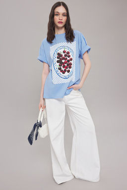 TRENDYOLMILLA Beyaz %100 Pamuk Oversize/Genis Kal?p Bask?l? Orme T-Shirt TWOSS25TS00101  фото 6